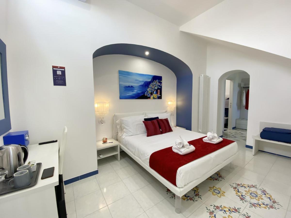Villa Gabriella - Rooms & Breakfast Сант'Аньєлло Екстер'єр фото