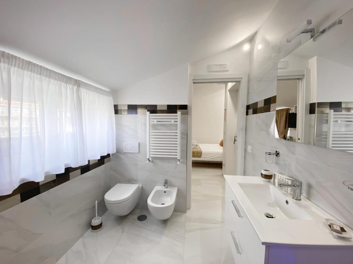 Villa Gabriella - Rooms & Breakfast Сант'Аньєлло Екстер'єр фото