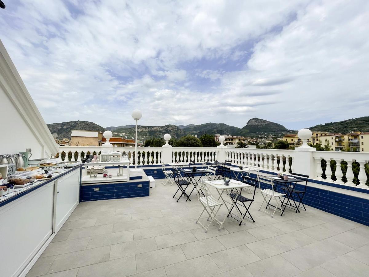 Villa Gabriella - Rooms & Breakfast Сант'Аньєлло Екстер'єр фото