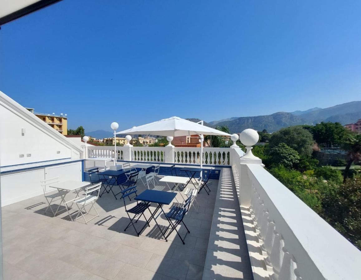 Villa Gabriella - Rooms & Breakfast Сант'Аньєлло Екстер'єр фото
